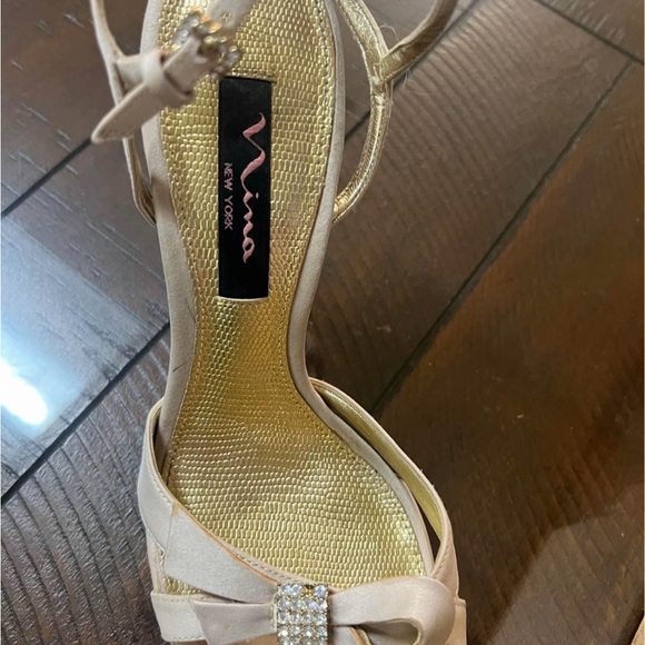 Nina Champagne Satin Bow Slingback Heels - Picture 4 of 5